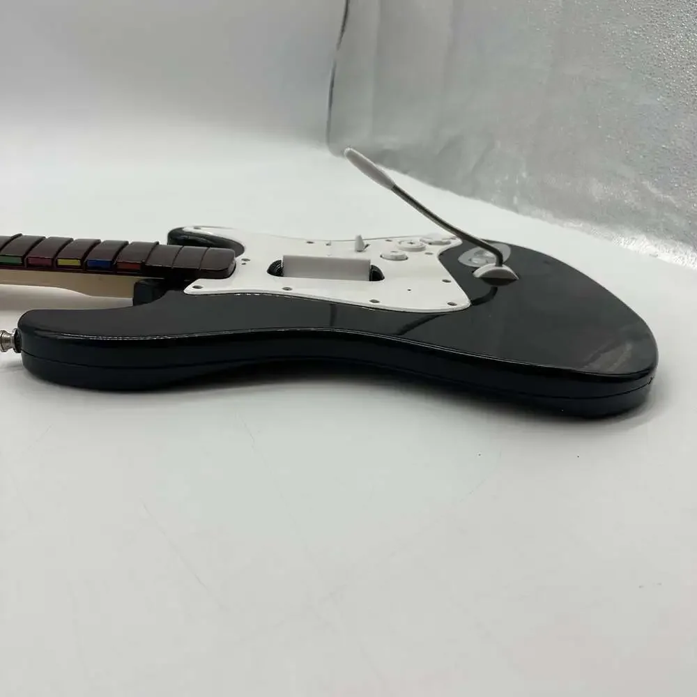 Rock Band 2 Fender Stratocaster Model NWGTS2 Guitar Controller for Wii NO DONGLE